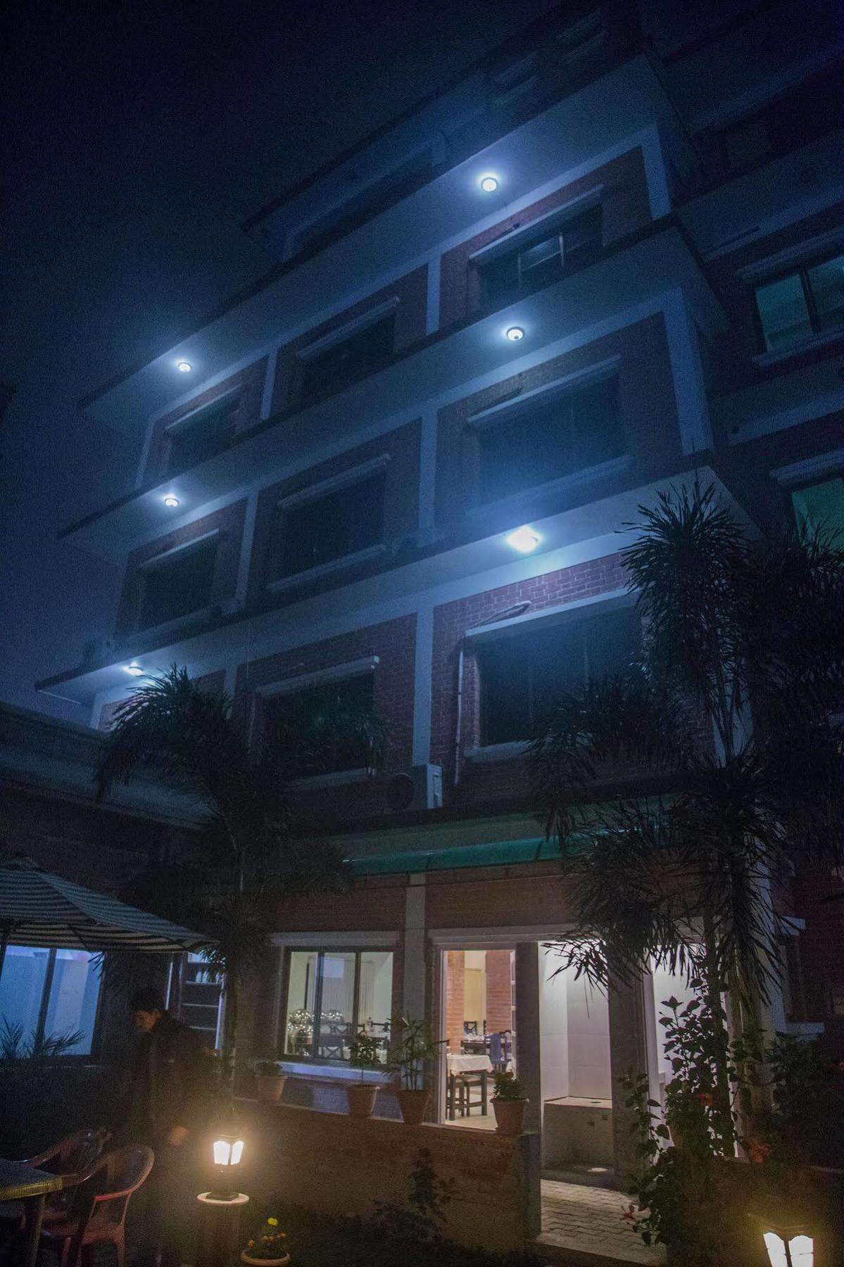 Hotel Ananda Inn Rummindei Kültér fotó